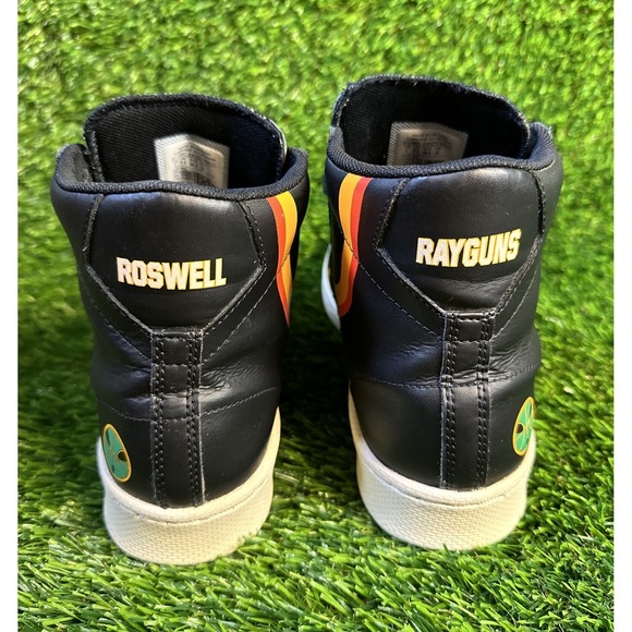 Converse Chuck 70 Hi Tops Roswell Rayguns Black Leather Sneakers Kids 6 - Picture 2 of 8